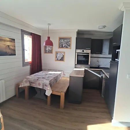 Chamois - 4 Pieces Pour 6 Personnes Mae-1081 Apartment Val Thorens